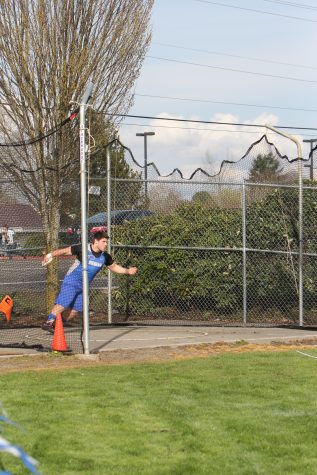 Photo by Teilah Heston

Senior Brain Salgado won the mens varsity discus with a throw of 139 feet and 3 inches. Discus was one of two varsity events that saw an all-Gopher sweep.